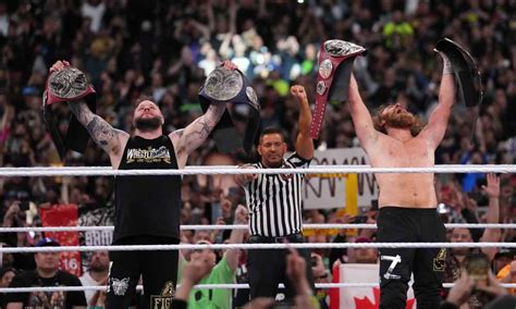 WrestleMania 39 results: Sami Zayn and Kevin Owens vs. The Usos