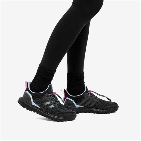 Adidas Women's Ultraboost 1.0 W Sneakers in Core Black/Carbon adidas