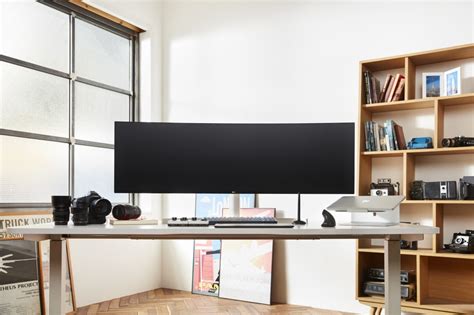 LG introduces its 49-inch UltraWide monitor - Acquire