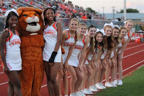 Teague ISD - Cheerleading