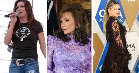 Female Country Singers Who Smoke Cigarettes: Who Is On The List?