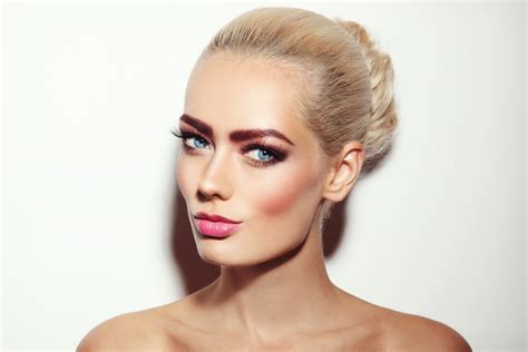 Choosing the Right Cheek Blush for Your Skin Tone - Aesthetic Skins