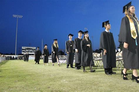 394 graduate from Milton High School | Santa Rosa Press Gazette