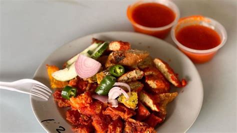 Here's where you can eat the best Indian rojak in Singapore