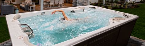 How to Reduce Chlorine in a Hot Tub (A Practical Guide) - London Essex Group