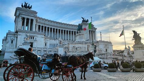 Piazza Venezia » Rome audio guide app » VoiceMap