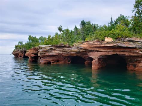 Sea caves of the Apostle Islands, Wisconsin [OC] [4032x3024 : r/EarthPorn