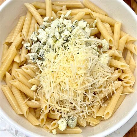 Balsamic Chicken Gorgonzola Pasta - How to Make It | Montana Happy