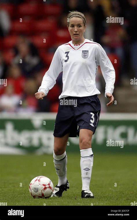 CASEY STONEY ENGLAND WOMEN & CHELSEA FC BANKS'S STADIUM WALSALL ENGLAND ...