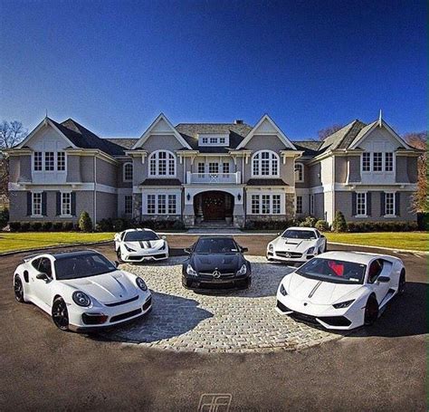 Living the Dream (25 Photos) | Mansion games, Luxury lifestyle dreams, Billionaire lifestyle ...