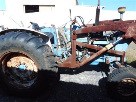 FORD FORD 4000 TRACTOR WITH LOADER TRACTOR - JTFD4011309 - JUST CARS