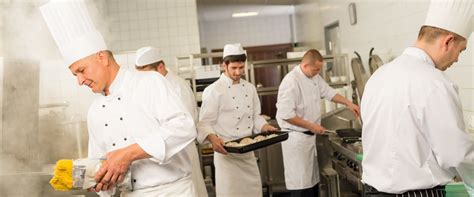 What are the most important skills for a kitchen staff?