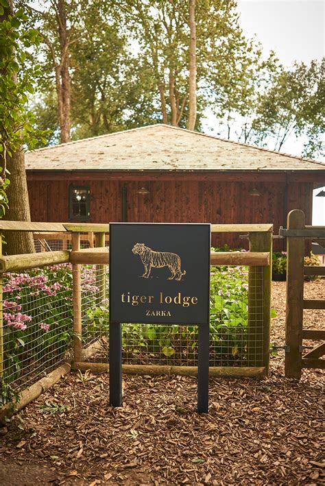 Tiger Lodge Short Breaks - Sleep Next To The Tigers | The Aspinall ...