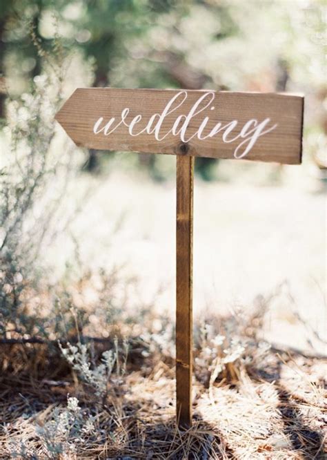 20 Rustic Wood Wedding Signs | SouthBound Bride