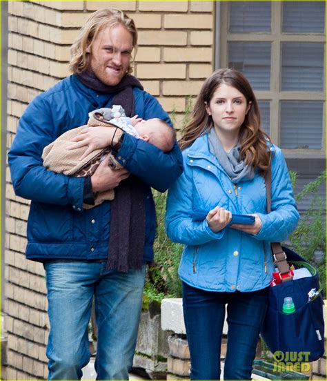 Anna Kendrick & Wyatt Russell Start 'Table 19' Filming in Atlanta ...