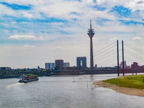 Visiting the Düsseldorf Rheinturm - Rhine Tower Views.