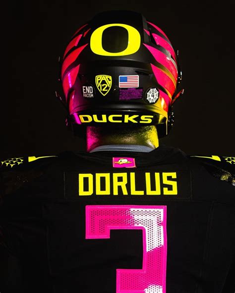 Oregon to wear pink-themed uniforms for the third time in the last ...