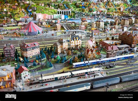 Model trains hi-res stock photography and images - Alamy