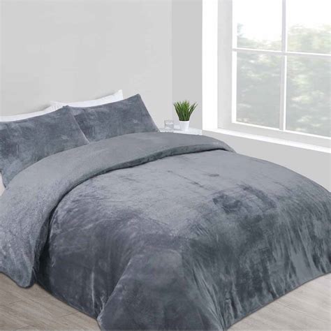 Wilko Charcoal Sparkle Teddy King Size Duvet Set | Wilko