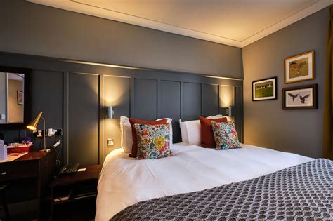 The Bulls Head Chislehurst: Gorgeous Pub Hotel | DesignMyNight