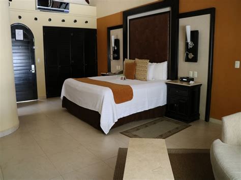 El Dorado Casitas Royale- Room- Beachfront Casita Suite – Grupo Lomas ...