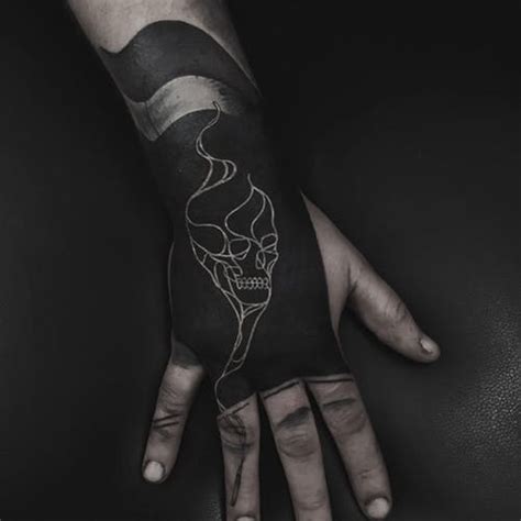 Blackwork Tattoos: A Complete Guide With 85 Images - AuthorityTattoo