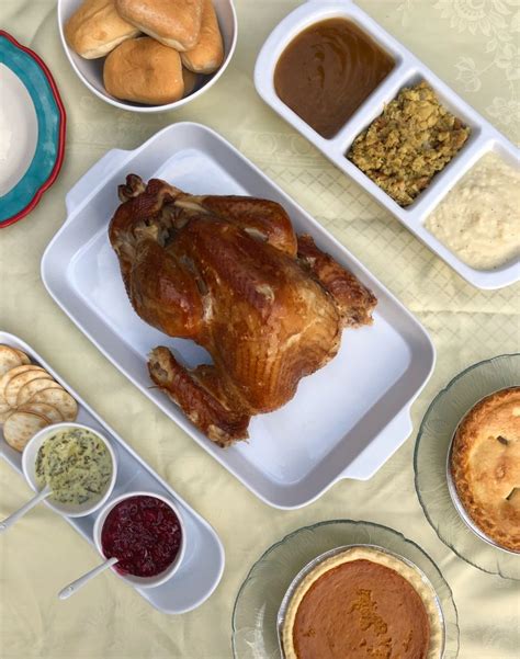 Easy Thanksgiving Dinner delivered right to your front door