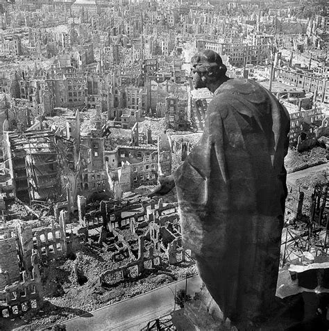 How people rebuilt after the horrific firebombing of Dresden Photos Du ...