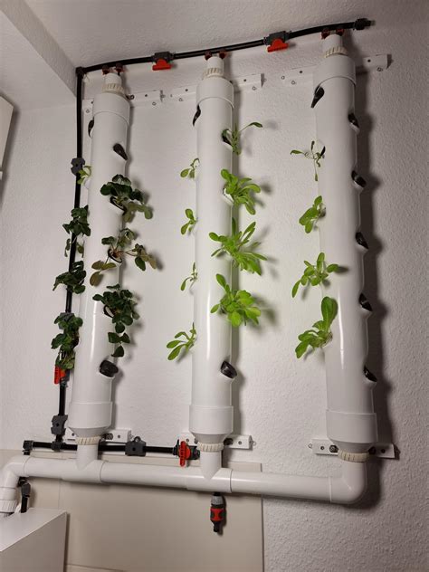 DIY Hydroponic grow towers - flow rate : r/Hydroponics