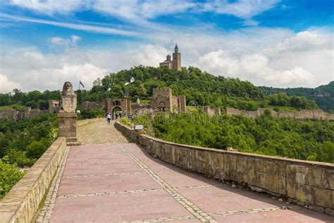 Tsarevets Fortress in Veliko Tarnovo Stock Photo - Image of medieval, hill: 190372934