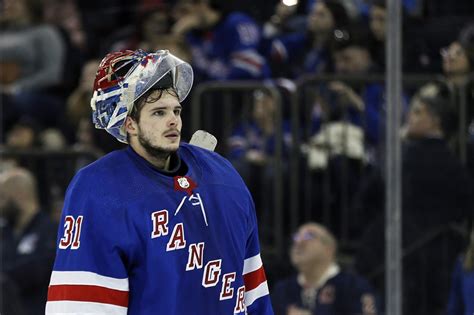 Tiptoeing around the New York Rangers goalie situation