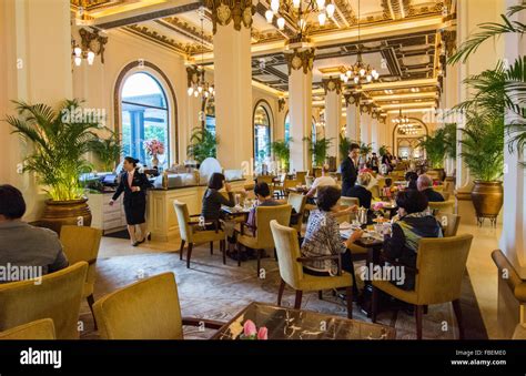 Peninsula Hotel Lobby