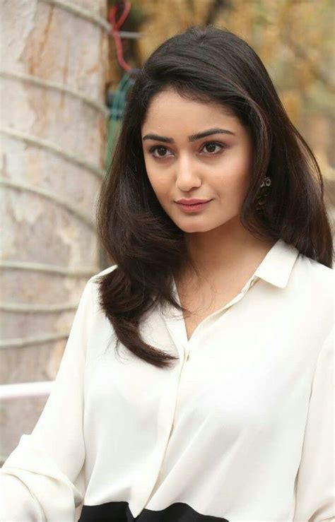 Pinterest @Yashu Kumar /Tridha Beautiful Bollywood Actress, Most ...