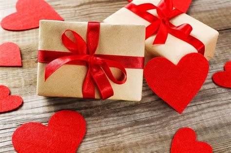 55 idées de cadeau Saint Valentin pour homme en fonction de la durée de ...