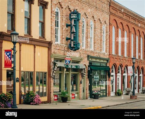 Vintage cafe sign on Route 66, in Atlanta, Illinois Stock Photo - Alamy