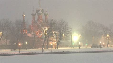 Video: Heavy snow falls in Russian capital Moscow | World News | Sky News