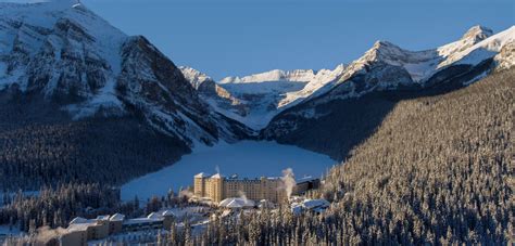 Fairmont Chateau Lake Louise - Luxury Mountain Resort