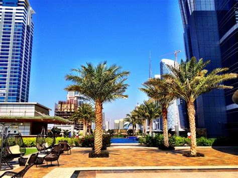 Outdoor pool - Picture of JW Marriott Marquis Hotel Dubai, Dubai ...