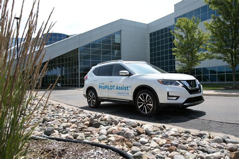 Nissan Ready To Launch Semi-Autonomous ProPilot Assist Tech In The US ...