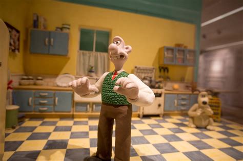 Wallace and Gromit: behind the scenes - in pictures | Science fiction art retro, Aardman ...