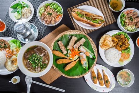 Must-try food in Hanoi RESEARCH | Vietnam Tourism