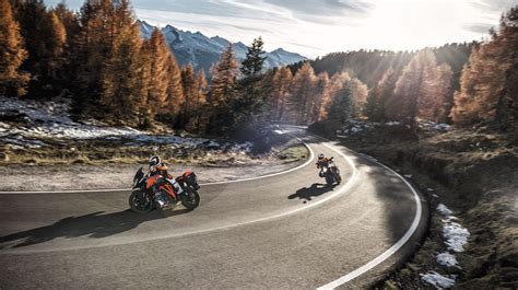 KTM 1290 Super Duke GT 2016. Sport-touring adrenaline | DriveMag Riders