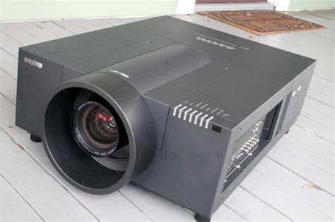 Sanyo PLC-HF10000L Large Venue 2K Projector Review | Audioholics