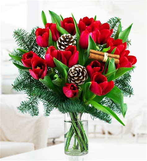 Send Christmas Flowers To Canada - Teleflora's Berries and Spice #CH7TA · Teleflora Christmas ...