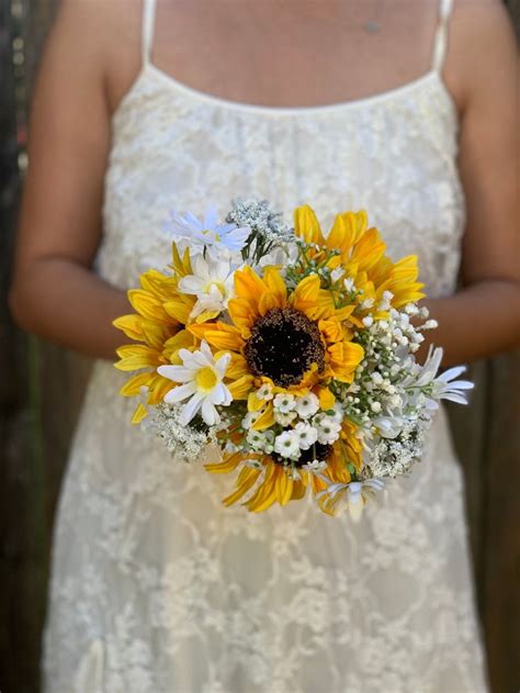 Sunflowers and Daisies Bouquet Bride Bouquet Sunflower Wedding - Etsy