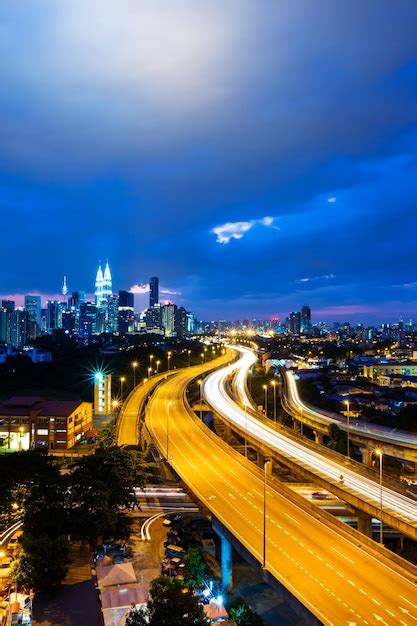 Premium Photo | Kuala Lumpur skyline at night