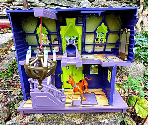 Chez Maximka: Scooby Doo Mystery Mansion playset