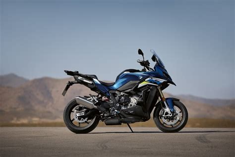 BMW S1000 XR gets more power and improved ergonomics