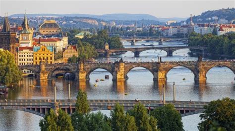 Prague, Vltava river cruise: The river that divides a city in two