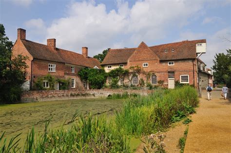 Constable loactions then and now - The Hay Wain